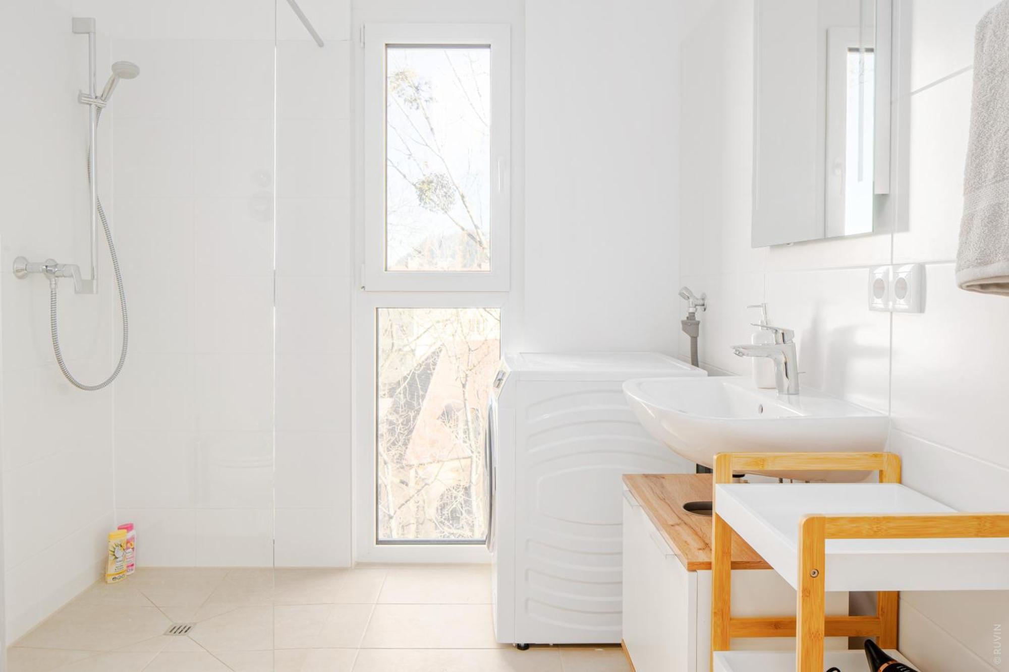 Whats-App Self-Check-In - Apartment Am Hauptbahnhof Graz Zimmer foto